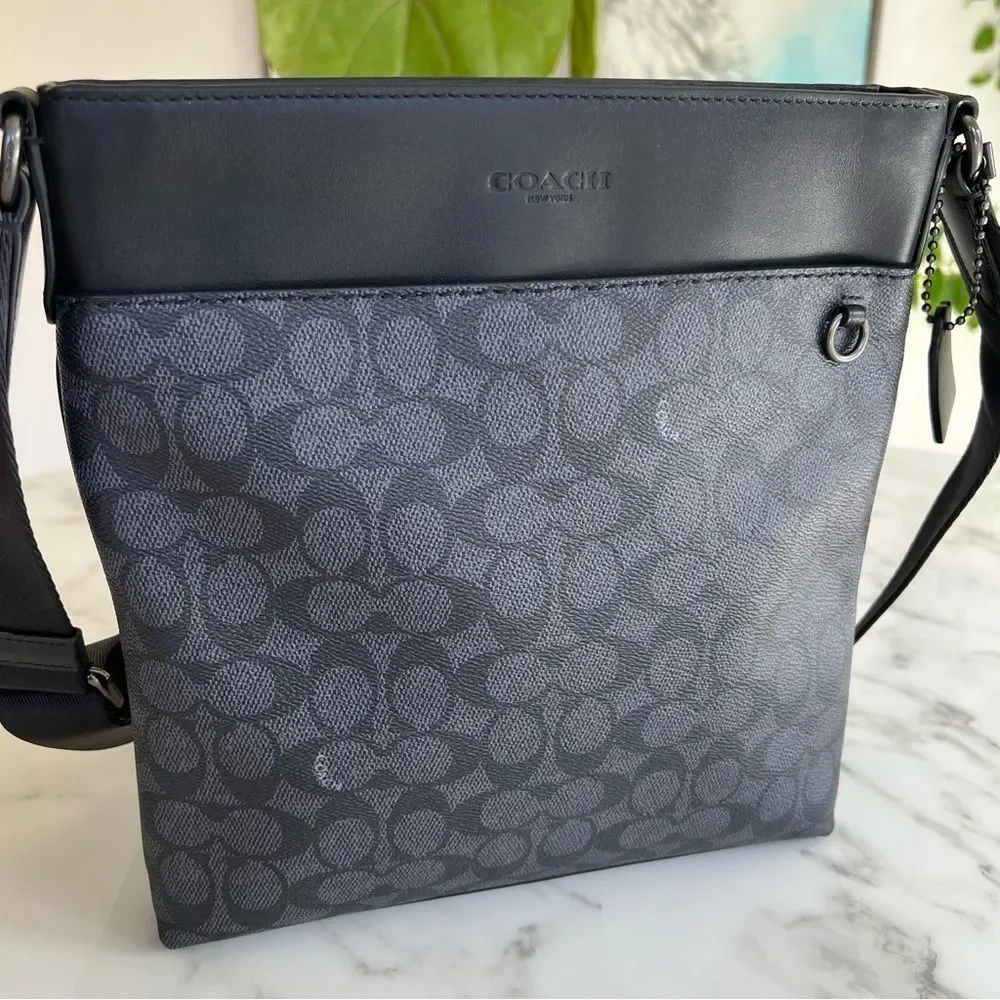 NWOT Coach Metropolitan Slim Messenger In Signature Canvas Charcoal Black 68368